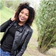 accompagnante de 24 ans